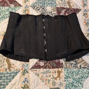 32 In Waist Black Steel-boned Corset